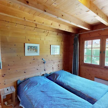 Appartement Halta A *