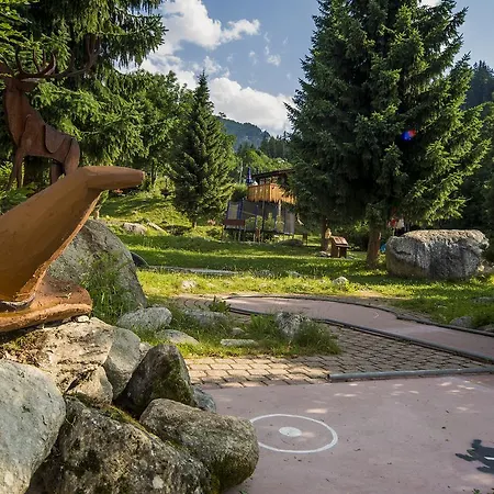 Halta A アパート ナータース